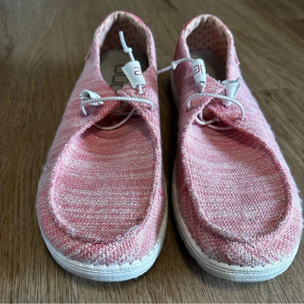 Hey Dude Wendy Stretch Coral Pink Knit Slip-On Shoes Lightweight Casual Size 12